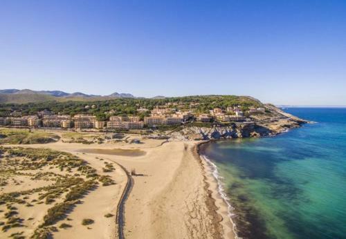 Cala Mesquida Holiday Home Sleeps 5 With Pool And Wifi