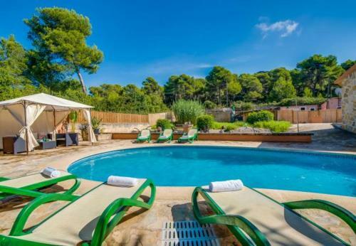 Cala Mesquida Holiday Home Sleeps 5 With Pool And Wifi