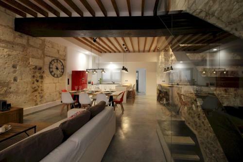 Apartamento Centric - Duplex With A Roof Terrace And Wifi