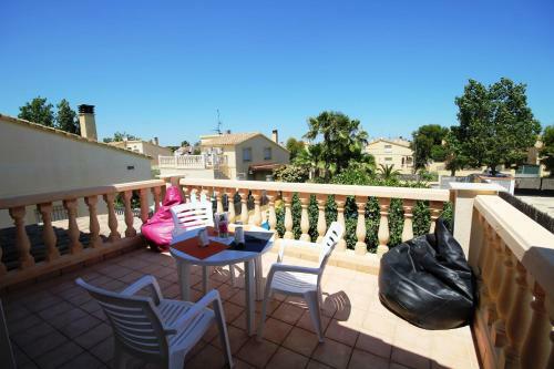 Riumar "eva", 300m To Beach, Private Pool, On-site-service, Dog Beach