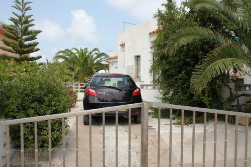 Riumar "noella", 200m To Beach, Private Pool, On-site-service, Dog Beach