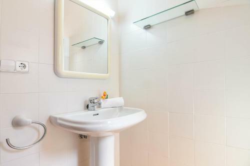 Xabia Villa Sleeps 18 With Pool And Free Wifi