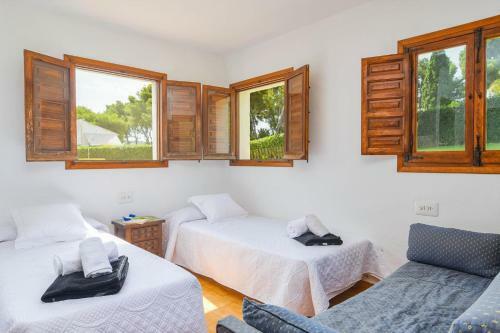Xabia Villa Sleeps 18 With Pool And Free Wifi