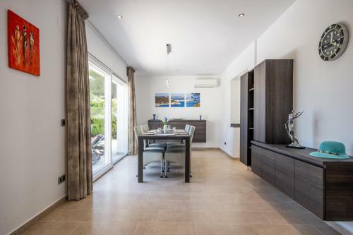 Xabia Villa Sleeps 4 Pool Air Con Wifi