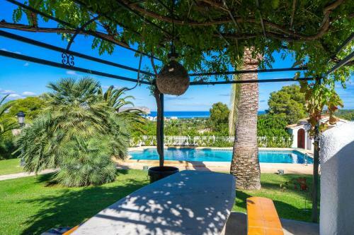 Xabia Villa Sleeps 8 With Pool Air Con And Wifi