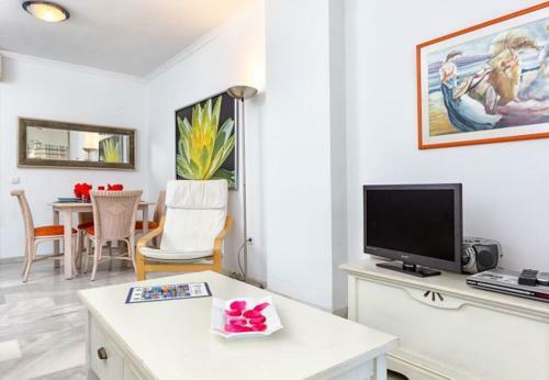 Sitio de Calahonda Apartment Sleeps 4 Pool Air Con
