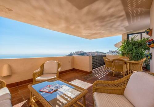 Sitio de Calahonda Apartment Sleeps 6 Pool Air Con