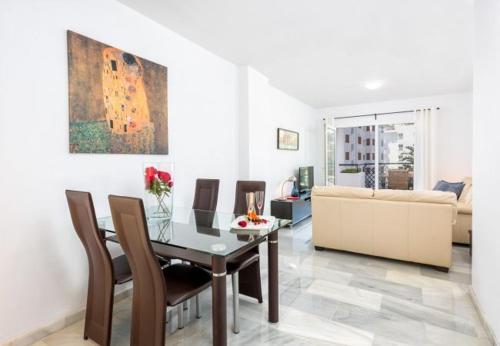 Sitio de Calahonda Apartment Sleeps 4 Pool Air Con