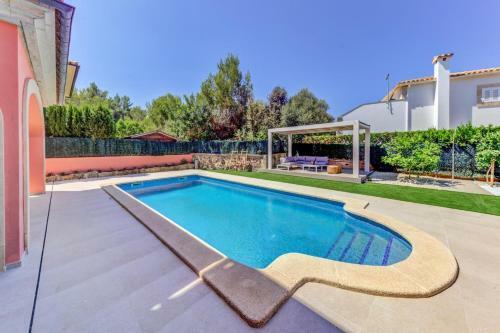 Es Mal Pas Villa Sleeps 8 With Pool Air Con And Wifi