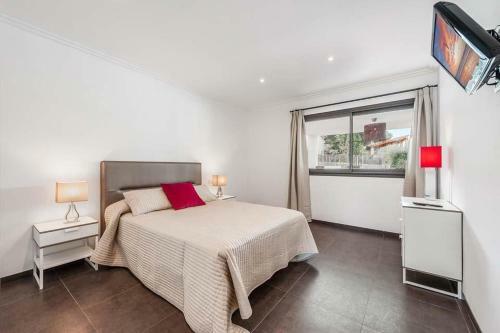 Es Mal Pas Villa Sleeps 8 With Pool Air Con And Wifi