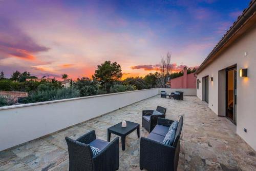 Es Mal Pas Villa Sleeps 8 With Pool Air Con And Wifi