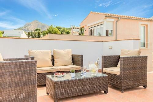 Es Mal Pas Villa Sleeps 8 With Pool Air Con And Wifi