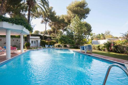 Stunning 2-bedroom Apartment Close To The Beach