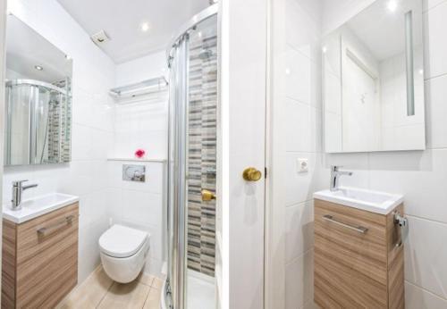 Cabopino Apartment Sleeps 4 Pool Air Con Wifi