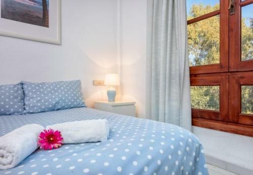 Cabopino Apartment Sleeps 6 Pool Air Con Wifi