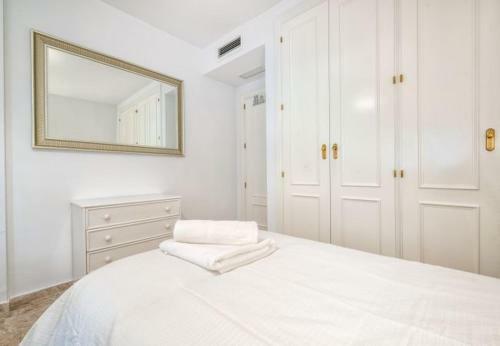 Sitio de Calahonda Apartment Sleeps 4 Pool Air Con