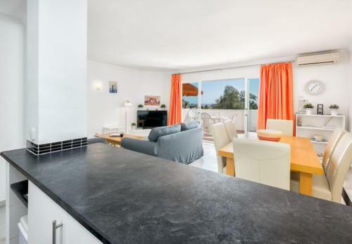 Sitio de Calahonda Apartment Sleeps 4 Pool Air Con