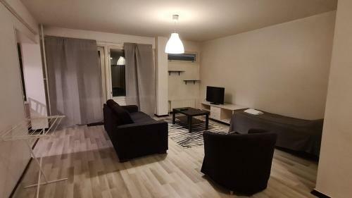 Center Apartment, 1st Floor