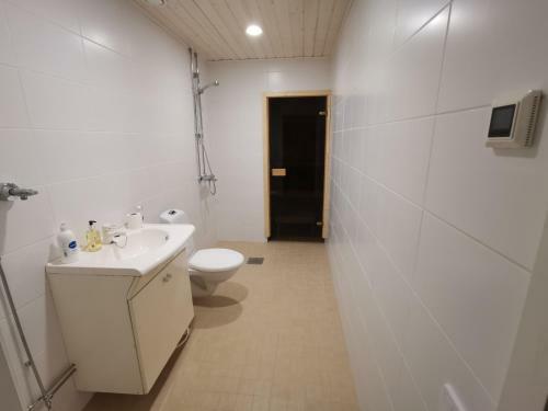 Inviting 2-bed & Sauna Royal Apartment In Kotka
