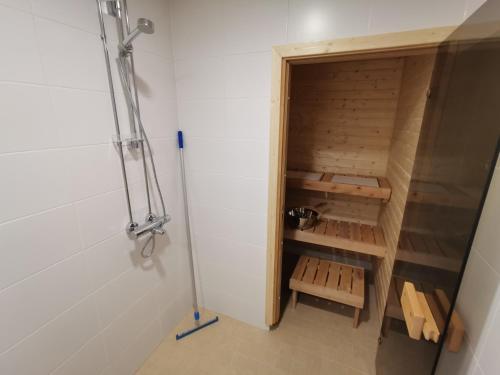 Inviting 2-bed & Sauna Royal Apartment In Kotka