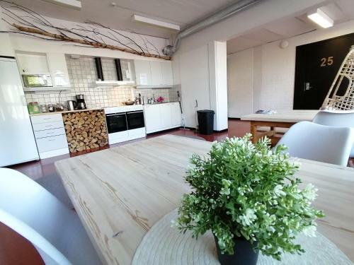 Goiglo Hotel & Hostel
