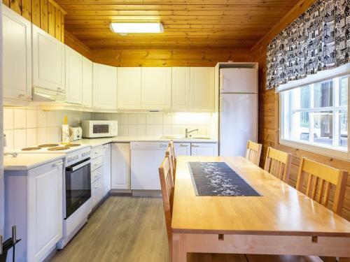 Holiday Home Levirakka E10