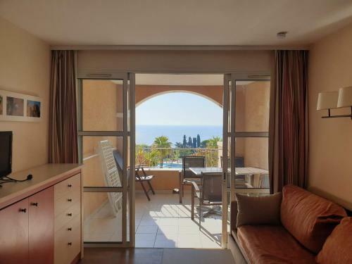 Apartamento 2m E1 213 - 354la