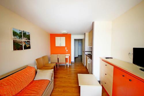 Apartamento 2m E1 213 - 354la