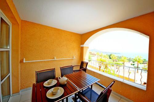 Apartamento 2m E1 213 - 354la