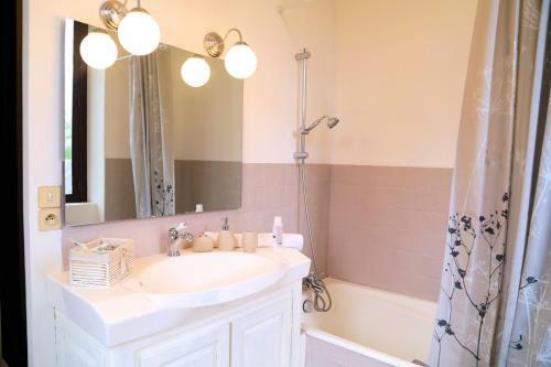 Hotel Ch�teau Du B�
