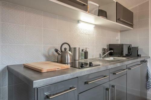 Apartamento Le Toit Du Palais de L'isle - Studio Avec Vue Imprenable
