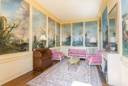 Le Moulinaud Chateau Sleeps 12 Pool Wifi