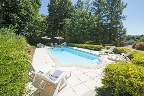 Le Moulinaud Chateau Sleeps 12 Pool Wifi