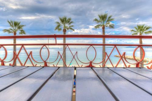 Apartamento Seafront Furnished Studio