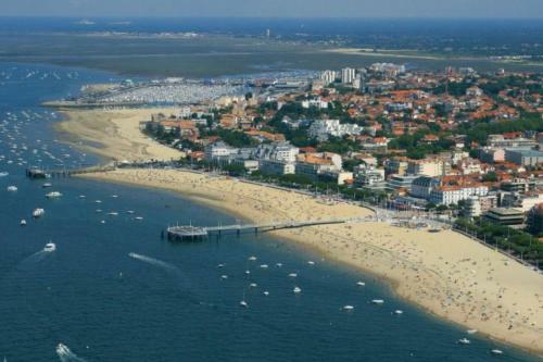 Entirely Quiet Villa Close To Beaches And Center
