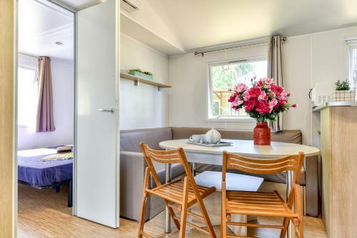 Camping Maeva Club Le Lagon D?argel�s ****