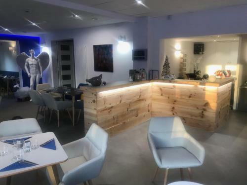 Hotel H�tel Du Lac D'arjuzanx