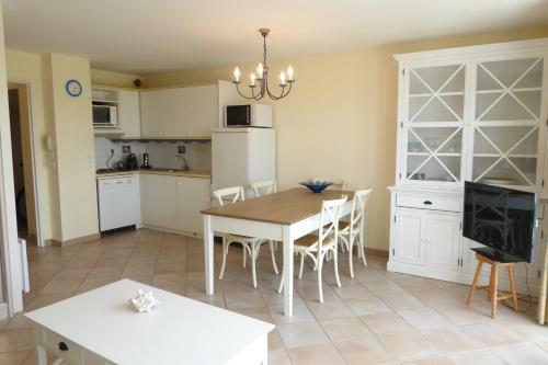 Villa R�f 056 Maison T3 Et Cabine 4 Couchages Arzon