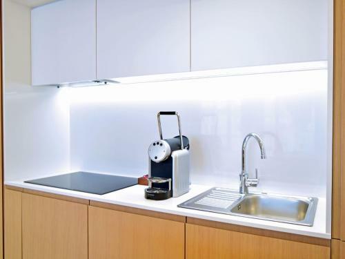 Apartment Miramar T2 - Rhu301