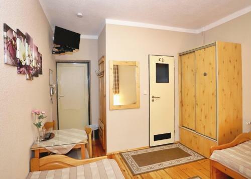 Hostal Pensjonat Tara