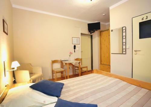 Hostal Pensjonat Tara