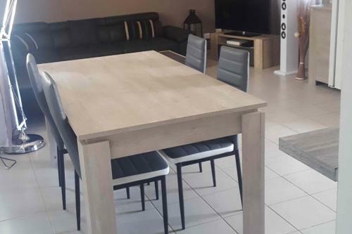 Apartamento Large Flat With Balcony Avignon