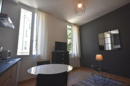 Apartamento Modern Studio In The Heart Of Avignon