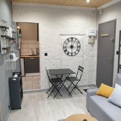 Apartamento Studio Next To The Palais Des Papes