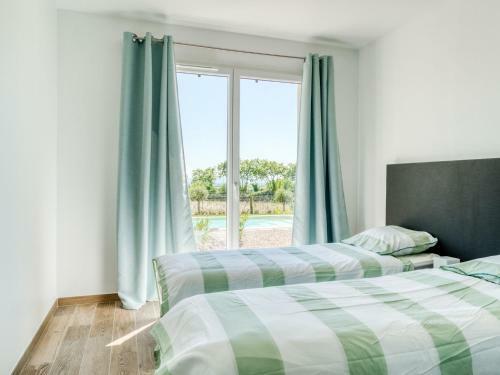 Secluded Holiday Home In Azillanet With Private Pool