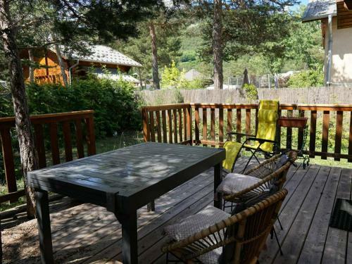 Chalet Barcelonnette, 5 Pi�ces, 10 Personnes - Fr-1-165a-86