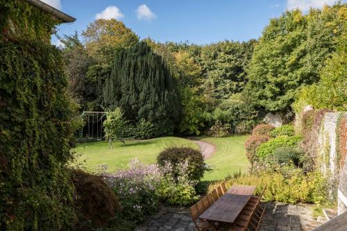 Bayeux Chateau Sleeps 18