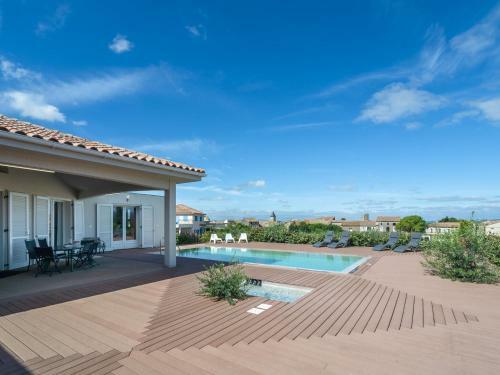 Luxury Villa With Private Swimming Pool In Oupia