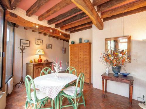 G�te Bellegarde, 4 Pi�ces, 6 Personnes - Fr-1-590-2