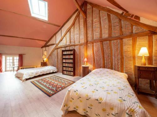 G�te Bellegarde, 4 Pi�ces, 6 Personnes - Fr-1-590-2